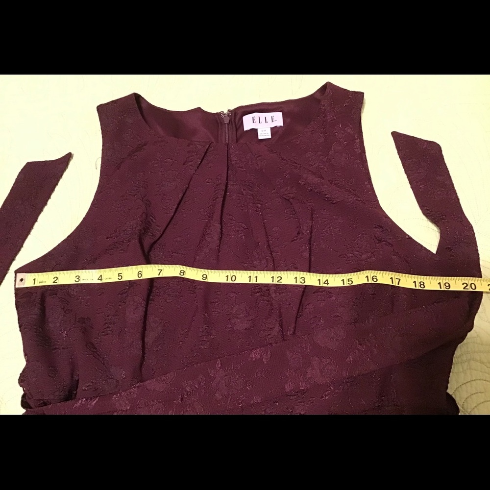 Elle XXL Sleeveless Dress - Picture 2 of 4